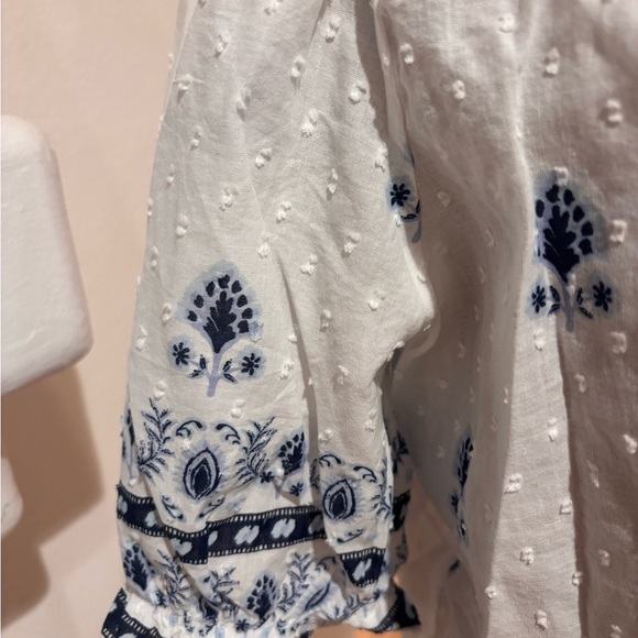 LOFT Border Floral Clip Pleated Blouse size small. - Picture 8 of 10